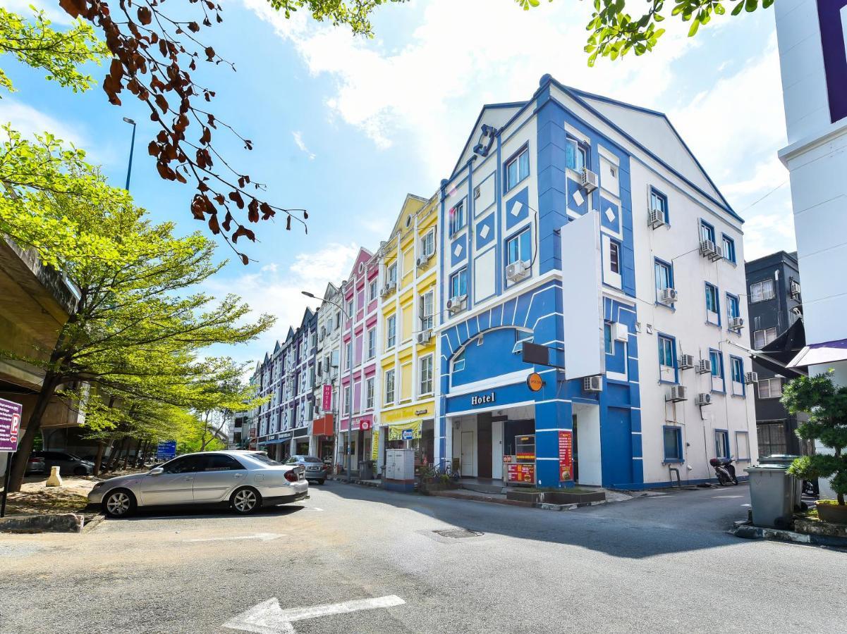 Spot On 90477 Hotel Kl2Fighter Malacca Buitenkant foto